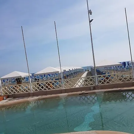 Couette-café Brezza Marina